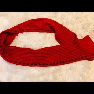 Handmade red scarf